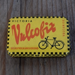 Flickzeug Blechdose "VULCOFIX" orig. 60 er Jahre, 60 x 40 x 15 mm, ohne Inhalt 