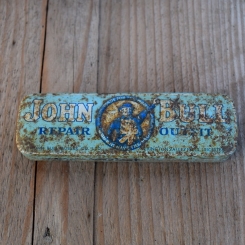 Flickzeug Blechdose "JOHN BULL" orig. 50 er Jahre, 116 x 35 x 19 mm, ohne Inhalt 
