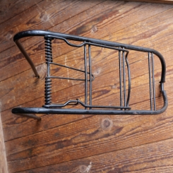 Gepäckträger, orig. 50er/60er Jahre, mit leichten Gebrauchsspuren, u. A. für Miele und NSU, schwarz 