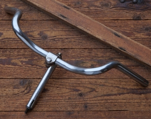 Fahrradlenker mit Vorbau KOERDT (FRIKO), DIAMANT-Kuhhorn-Form, 50er/60er J., verchromt, gebr. 