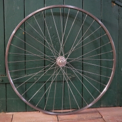 Vorderrad, 28 Zoll (622mm), ALESA Niro-Felge, SACHS New Success Nabe, gebr. 