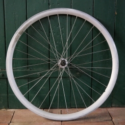 Vorderrad, 26 Zoll (559), Alu, Hohlkammer, Hochprofil, für Drahtreifen, SHIMANO STX-Nabe, gebr. 