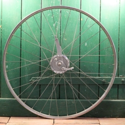 Vorderrad, 28 Zoll (635mm), RALEIGH Westwood-Felge chrom, STURMEY ARCHER Trommelbremsnabe, NOS 