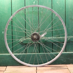 Hinterrad 24 Zoll (507), für Drahtbereifung, GRÜNERT Alu-Felge, SACHS 3-Gang S-Nabe, gebr. 