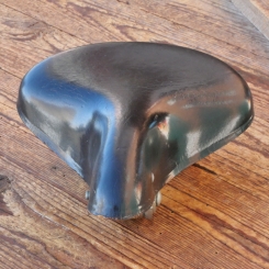 Sattel "Möve",DDR-Damensattel, 50er - 80er Jahre, schwarz, zierlich, Breite 190 mm, Länge 210 mm, gebr. 