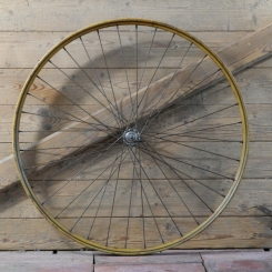 Vorderrad für Drahtbereifung 26 Zoll (559), passend für Ballonrad, 1930er J., Felge Holzdekor, Nabe verchromt, gebr. 