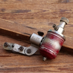 Dynamo Radsonne, gr. Ausführung, orig. 1930er Jahre, Rechtsläufer, 6V/3W, verchromt/weinrot-silber, gebr. 