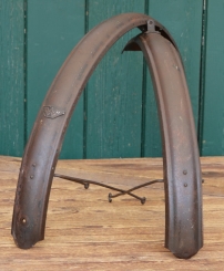 Schutzbleche Satz WANDERER, 26 Zoll, Damenausführung für Ballonrad, 30er J., schwarz, Linien grün/weiß, gebr. 