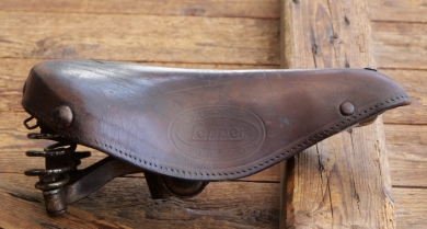 Sattel MIELE, Herren, für Sportrad, 50er Jahre, Leder braun, Gestell verchromt, gebr. 