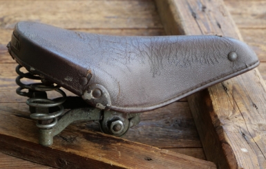 Sattel WITTKOP, Herren, 40er/50er Jahre, Obermaterial LEFA rotbraun, Gestell verchromt, gebr. 