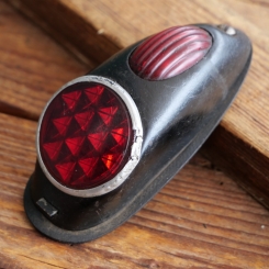 Rücklicht, für SIMSON SR, DDR orig. 50er Jahre, schwarz überstrichen, Echtglas, gebr. 