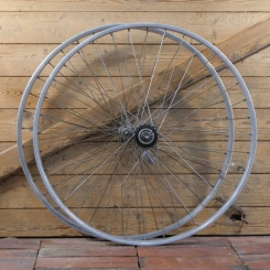 Laufradsatz 26 Zoll (559), für Drahtbereifung Sportrad, original 1952, ALTENBURGER Alufelgen, Naben F&S/Torpedo chrom, gebr. 