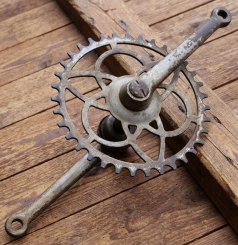 Tretlager für Tourenrad, orig. 20er/30er Jahre, vernickelt, 5/8 Zoll Kettenteilung, Glockenlager, gebr. 