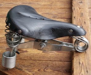 Sattel Herren, LEPPER Primus, Leder schwarz, Gestell verzinkt, 1990er J., gebr. 