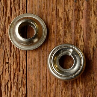 Fassung f. Glühbirne Frontscheinwerfer, D=18.0mm,  vernickelt 