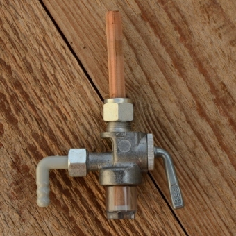 Benzinhahn KARCOMA, tankseitig 12x1 links, Abgang hinten mit verst. Schlauchstutzen 6mm, mit Reserve , Doppelfilter, Becher 