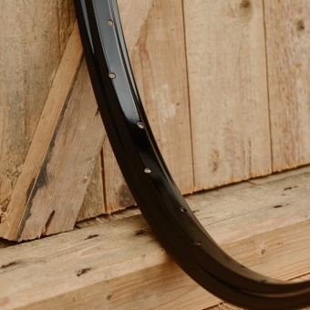 Fahrradfelge 26 x 1,75, (559)schwarz lackiert, 36 Loch, handliniert in div. Dekoren lieferbar, siehe Varianten 