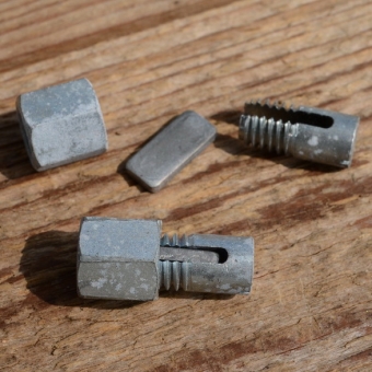 Schraubnippel, "MAGURA", D=8.0/2.5mm, L=21mm, Stahl verzinkt 