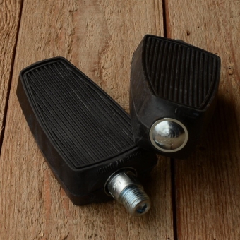 Pedale "Mofapedale", oval,  schwarz, Gummi, orig. 70-80er Jahre, NOS 