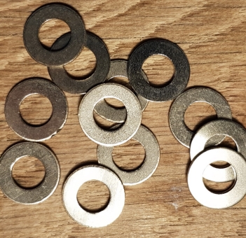 Unterlegscheibe für Nabe mit max. 8 mm Achse, vernickelt, D: 16,5/ 8,5 mm, 1 Stück 