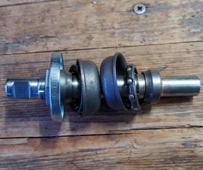 Tretlager / Innenlager "Thompson", Keilbefestigung, Standard, 40 x 70 mm, komplett, orig. alte Neuware ! 