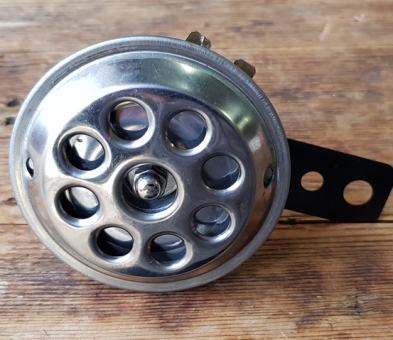 Hupe für Motorrad / Motorfahrrad / Moped, 12 Volt, klassische Ausführrung, gelocht, D=70mm, Halterung Metall schwarz 