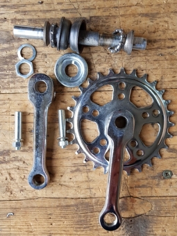 Tretlager Glockenausf. PWB,  für Kinderrad, orig. 30-50er Jahre, komplett, alte Neuware ! 