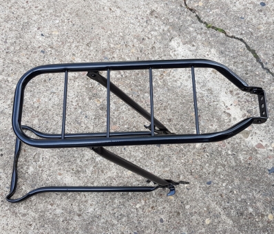 Gepäckträger mit Ständer, schwarz, pass. f. 26er u. 28er Tourenräder, NL Ausf. ohne Federklappe 