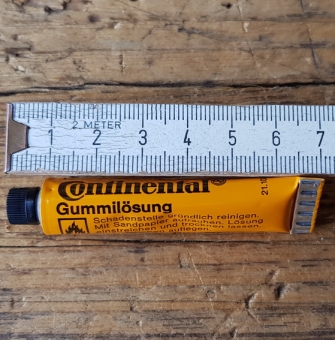 Gummilösung Continental, orig.aus alten Bestand, kleine Tube (s. Bild), ggf. ohne Inhalt,  