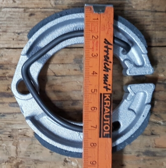 Bremsbeläge für 50 ccm Moped Nabe F&S, alte Bez. J1105, Standardmodell incl. Feder, siehe Bilder 
