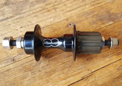 Nabe ALTENBURGER,  6-fach, Aluminium,  f. MTB u. Rennrad, 90er Jahre, 36 Loch, B: 128 mm, Achse 9,5 mm, alte Neuware ! 