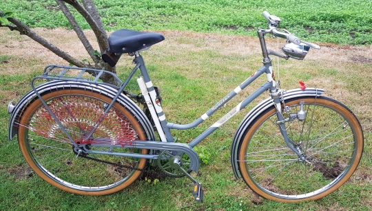 Damenfahrrad "HWE Sportex", frühe 60er Jahre, wenig gebraucht, RH: 56 cm, 26 Zoll, schöner unrestaurierter Originalzustand 