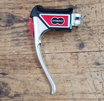 Bremshebel  "Altenburger", Aluminium/kunststoff, Hebel geriffelt, Schelle f. 22 mm Lenker, 60-80er J.  Rennräder, alte Neuware!  