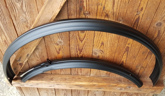 Schutzblechsatz, 28" "Hollandrad", mattschwarz !,Breite 59 mm, handliniert, orig. holländischer Bestand,  vorne incl. Chromnase 