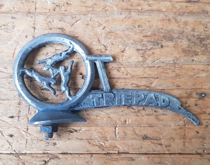 Schutzblechfigur TRIPAD, Alu Druckguss, orig. Altbestand 50er Jahre, Zustand siehe Bild 