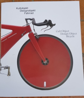 Ausstellungskatalog zur gleichnamigen Ausstellung in der Pinakothek der Moderne , München, ca. 23 x 27 cm, 351 Seiten . 