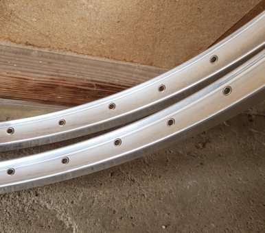 Felge f. Drahtreifen "ALESA " , 28" (22 x 622 / 700C) ), Aluminium konkav!, geöst, 36 Loch, f. Randonneure/Reiseräder 70-90er Jahre 