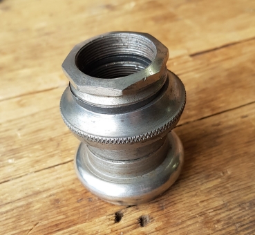 Steuersatz , Stahl  vernickelt,  orig. 20-50er Jahre aus Altbestand,  franz. Gewinde 25 x 1 mm, Schalensitz 30 mm / Gabelkonus 27 mm 