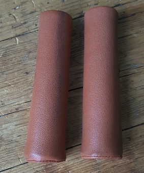 Ledergriff Ziegenleder  mittelbraun, 22mm, ca. 125 mm lang 