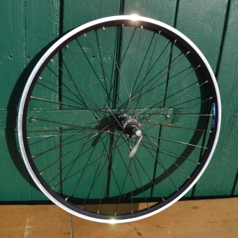 Laufrad vorn 26 Zoll, (19-559) Alu-Hohlkammerfelge "Rigida", Speichen schwarz eloxiert 