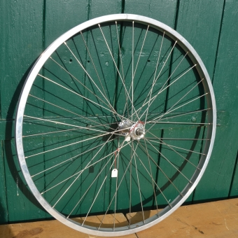 Laufrad vorn 26 Zoll, 26 x 1,75 (19-559), "Alesa" konkav, Alu, Speichen verzinkt, 