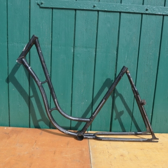 Fahrradrahmen "Bauer" 28 Zoll, schwarz, Linierung silber, Damenausführung, 