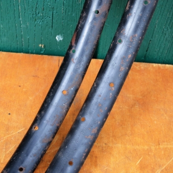 Wulstfelgensatz 26 x 1 ½, 36-loch, Breite 33 mm, schwarz mit Patina, 