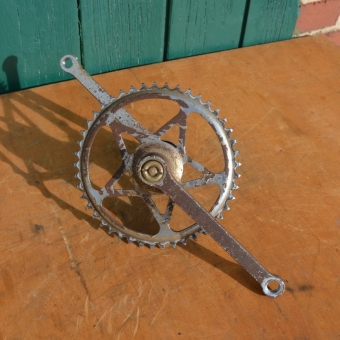 Tretlager Glockenausführung "NSU" für 40x70 mm Tretlagergehäuse. 50er Jahre. 