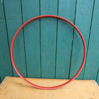 Wulstfelge 28 x 1,5, grundiert, Bohrungen 6 mm für verstärkte Speichen, Breite ca. 33 mm 