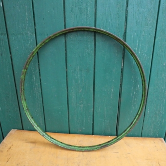 Felge für Drahtbereifung 28 x 1,75 - 2,00; Breite 38 mm, Patina, grün überstrichen, WWII 