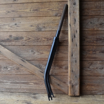 Gabel 26 Zoll orig. 30er Jahre NOS, Schaftlänge 240 mm, Weite oben 55 mm, Zustand siehe Bilder 