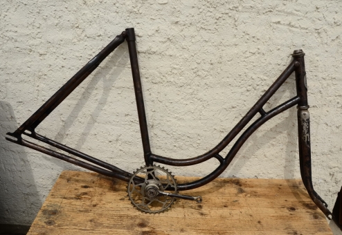 Fahrradrahmen "Excelsior" Damenausf. Patina, guter Substanz, Tretlager, Steuerkopfschild, 20er Jahre 