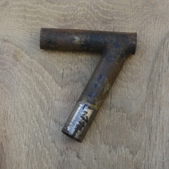 Winkelsattelstütze, Durchmesser: 24,1 mm, Länge: 110 mm, gebraucht, orig. 10-40er Jahre, Zustand siehe Bilder. 