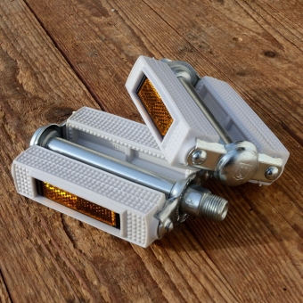 Pedale "Tourenpedale UNION", weiß, Blankteile chromatisiert, 9/16 Standardgewinde 